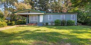 Beautifully Renovated 3 Bedroom by FSU! Available 2027 Gallery 1