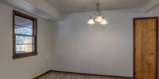 Spacious Home For Rent In Bellevue Gallery 11