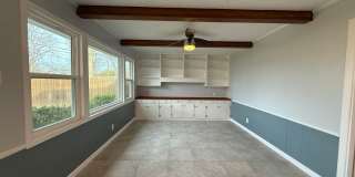 Renovated 3 bedroom, 2 bath home in College Hills AVAILABLE NOW! Gallery 6