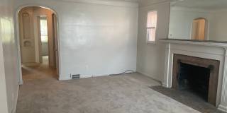 3 bedroom bungalow - $1200 Gallery 3
