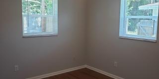 990 Butia Street Gallery 14