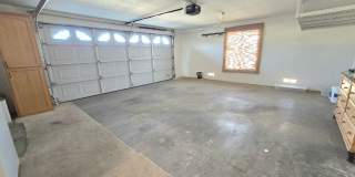 Large 3 Bedroom, 3 Bathroom Home with Solar Gallery 23