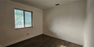 4904 Vincennes Court Gallery 16