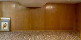 Cozy 3 bedroom 1.5 Bathroom Townhouse! Hardwood Throughout! Parking Included In Rent! Available for a June Move In! Gallery 22