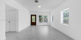 1107 El Rado Street Gallery 3