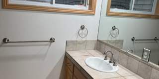 3bd 3bth Home-1 Acre on the Water! Gallery 16