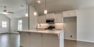 Stunning New Home! Gallery 8