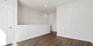 596 WATERMANS DR Gallery 50