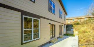 650 Ladd Avenue Gallery 44