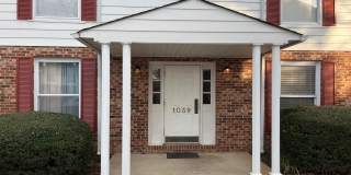 2 Bed, 1 Bath Apartment Gallery 1