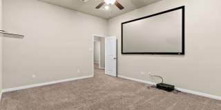 3320 Addison St Gallery 13