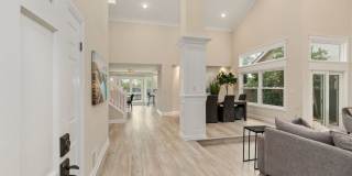 Spacious and Bright Furnished 4 Bedroom Home in Gated Community Gallery 7