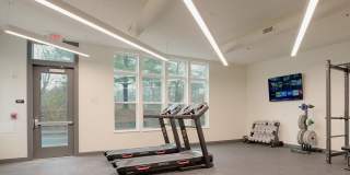 476 Taylor Apartments Gallery 9