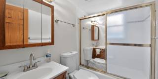 Spacious 6BR House in Lakewood Gallery 12