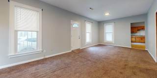 Madison/W.95th neighborhood : 3 bedroom/1 bath single family house available NOW. Gallery 92