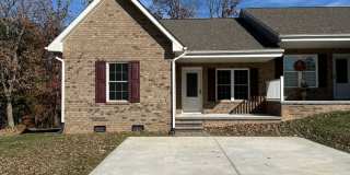 3 Bed 2 Bath Townhome Available Dec. 14th Gallery 1