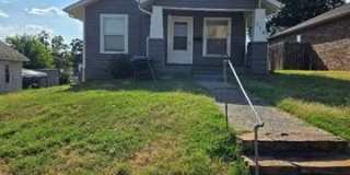 318 N Lincoln Avenue Gallery 1