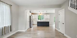 Charming & Updated 4BD/2.5BA! Charming & Updated 4BD/2.5BA! Gallery 6