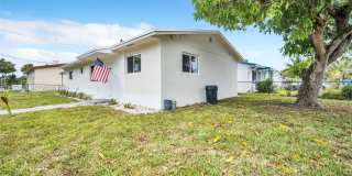 1401 NE 152nd Street, North Miami Beach, FL 33162 Gallery 22