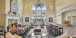 2441 Watermarke Place Gallery 17