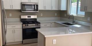 3 bedroom 2.5 bath home Las Flores Gallery 11