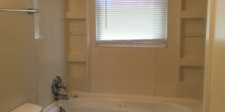 Spacious 3BR/2BA Home off of Taylor Blvd Gallery 14