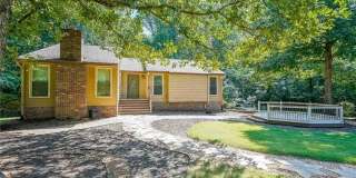 Room in 6 Bedroom Home in Lawrenceville Gallery 1