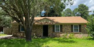 **Available Now** Great 3 Bedroom 2 Bath home on Coffee Bluff with Fenced Yard!! Gallery 1