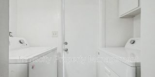 225 N Standage Gallery 9