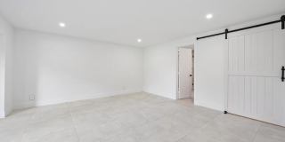 391 W Riverside Drive Gallery 34