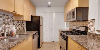 Charming 2BR Condo in Sandy Springs Gallery 19