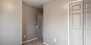 $1,300 - 3 bedroom 1 bath Gallery 17
