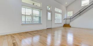 Elegant 4BR Home with Bonus Room & Designer Finishes Elegant 4BR Home with Bonus Room & Designer Finishes Gallery 7