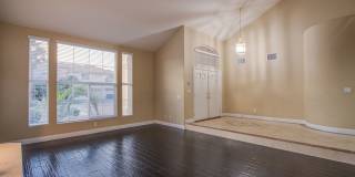 Beautiful 5 bedroom 4.5 bath home with large basement in gated community! Gallery 5