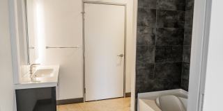 The Drakestone Gallery 48