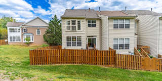Stunning End Unit Townhome with 2 Car Garage Gallery 35