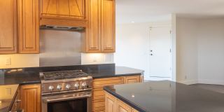 4BR/2.5BA 3,274sqft! STUNNING GG VIEWS!!! Yard! Spa! 4 Car Parking! Pet! PROGRESSIVE Gallery 18
