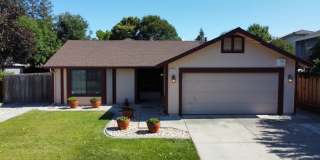 Charming 3 Bedroom, 2 Bath Home in a Prime Neighborhood! Gallery 1
