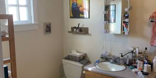 Spacious 2 bed/3 bath Home near Switchyard Park! Gallery 26