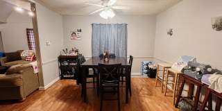 PRELEASING for AUGUST! Close to Campus Gallery 7