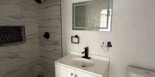 BEAUTIFUL HOME IN ORANGE. MOVE IN READY!. Gallery 1
