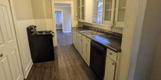 Beautiful 3 Br 1 Ba in Heart of KC MO Gallery 9