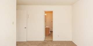 Colonial Club Gallery 20