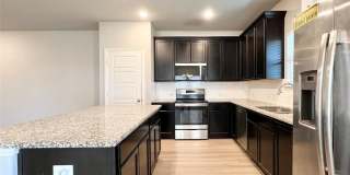 5000-5002 Villas Drive Gallery 9