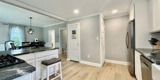 596 Vernon Street Gallery 10