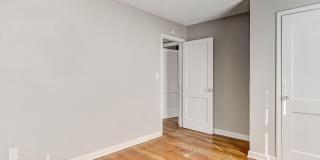 1901 PULLMAN Court Gallery 21