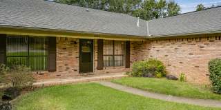 1960 Woodbridge Drive Gallery 44