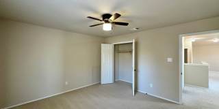 1/2 Off 1st Months Rent!  Viewable Now!  Price Drop! Gallery 54