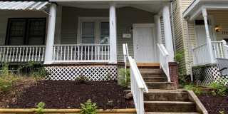 SPACIOUS  4BR/2BA CLOSE TO VCU PARKING DECK!  1242 PARKWOOD AVE. Gallery 1