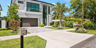 743 S Lake Avenue Gallery 2